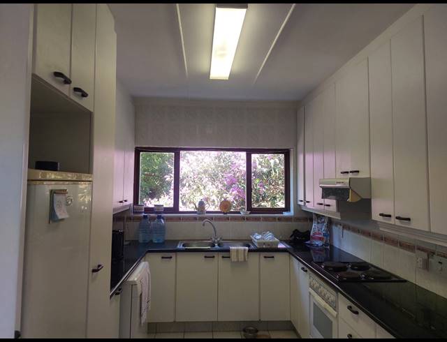 2 BEDROOM APARTMENT FOR SALE IN UVONGO